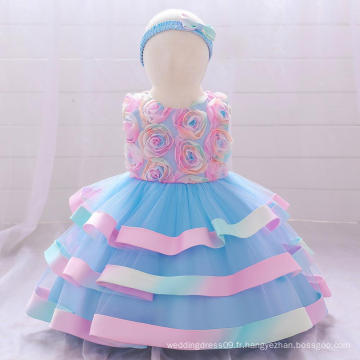 Robe de fête de fille animée et mignonne